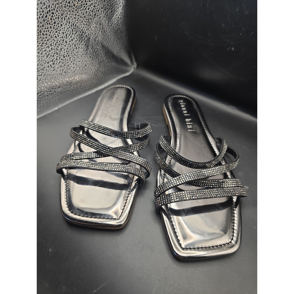 Womens Gianni Bini metallic Rhinestone Flat Sandals Size 9m